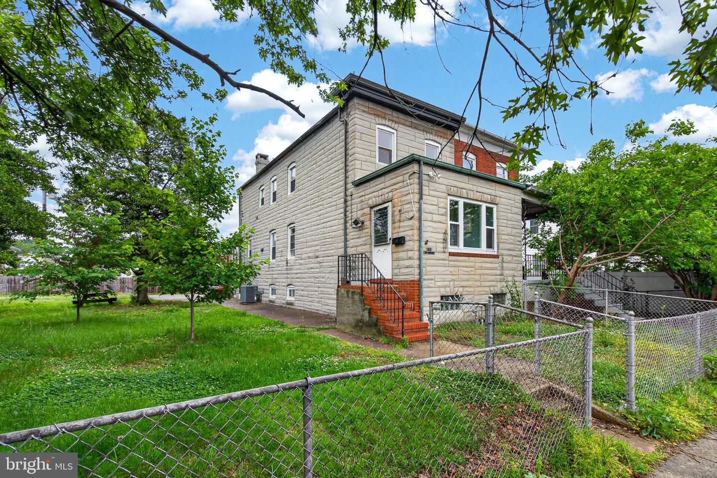 262 Colgate Ave Property Photo 47