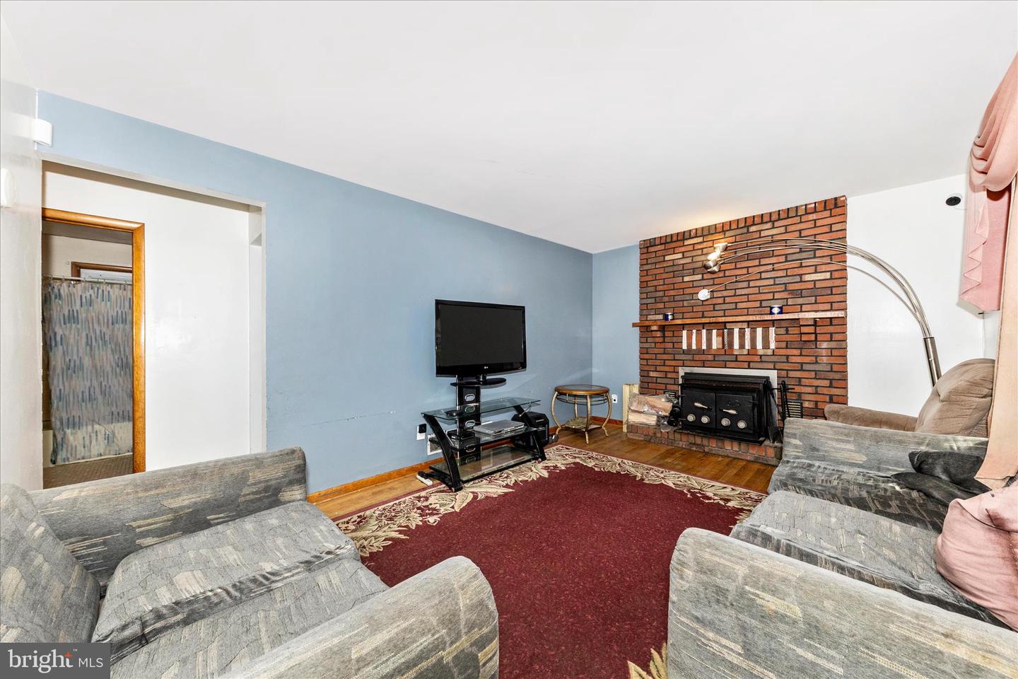 8018 Sagramore Rd Property Photo 4