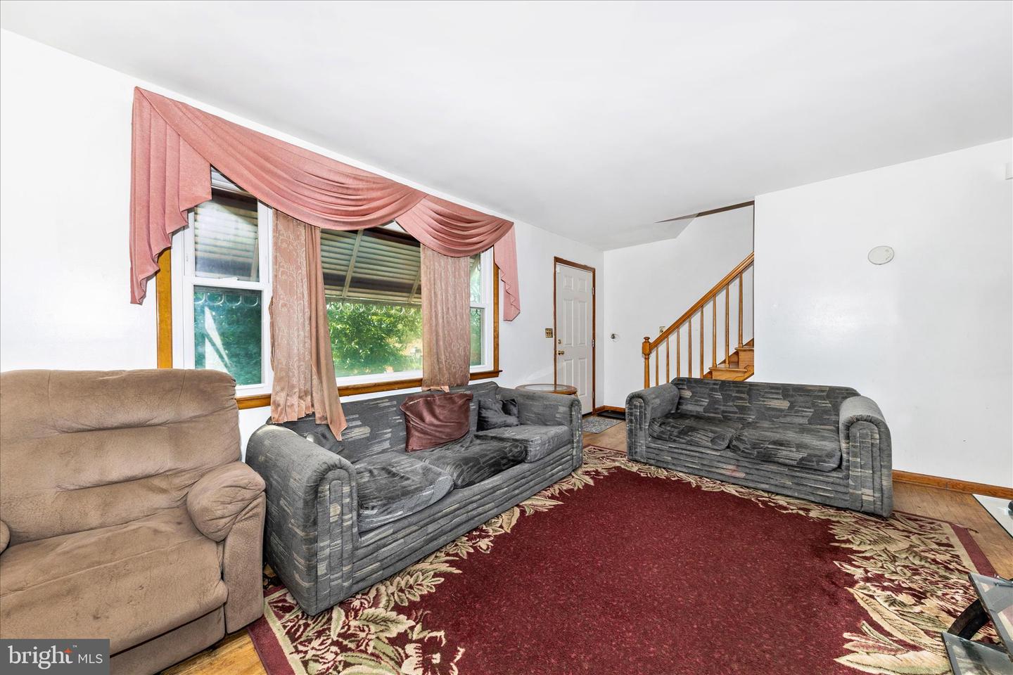 8018 Sagramore Rd Property Photo 6