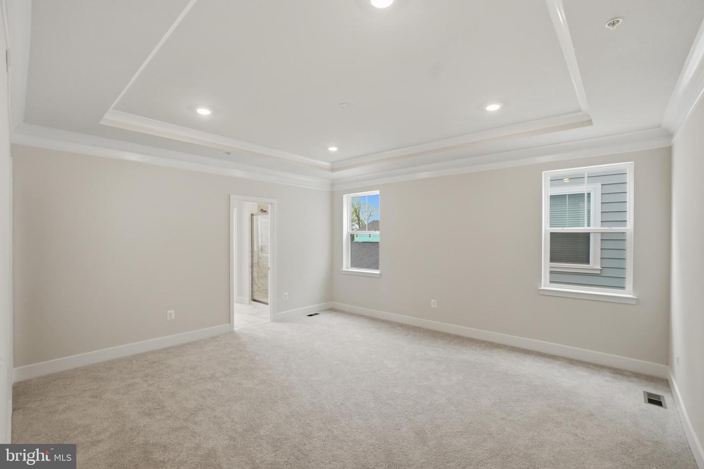 6613 Greenleigh Ave Property Photo 8
