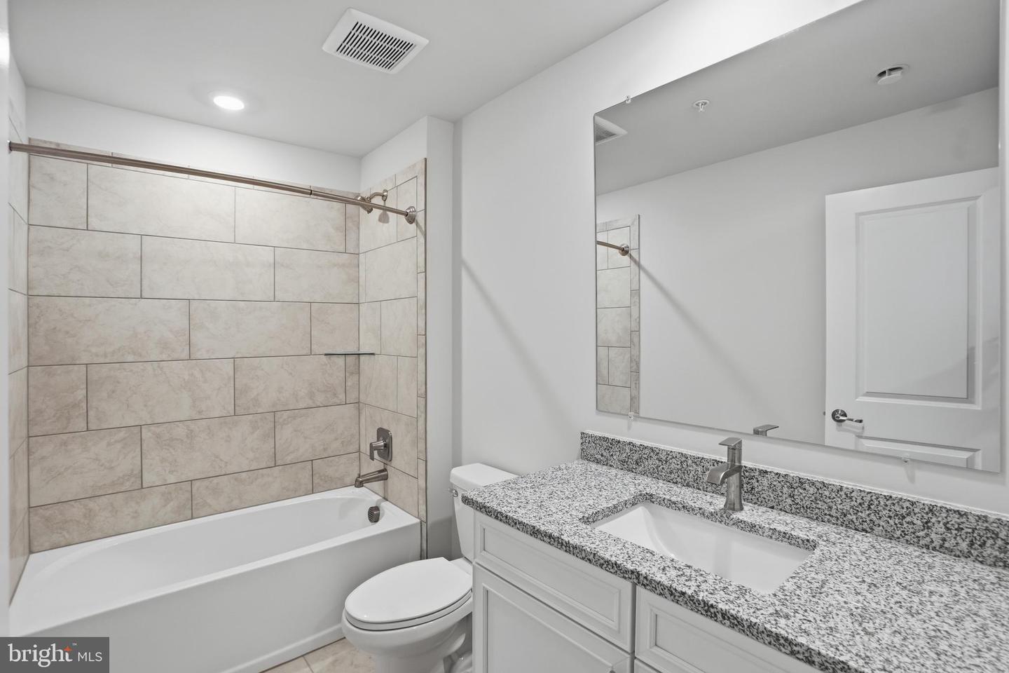 6613 Greenleigh Ave Property Photo 14