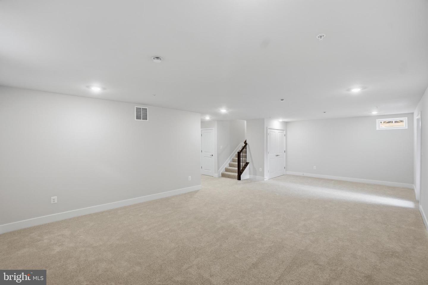 6613 Greenleigh Ave Property Photo 16