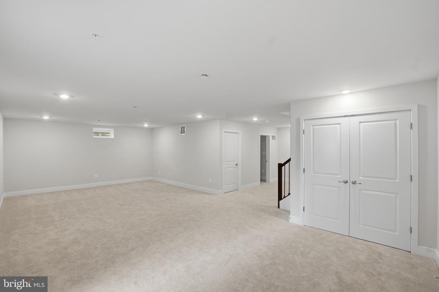 6613 Greenleigh Ave Property Photo 17