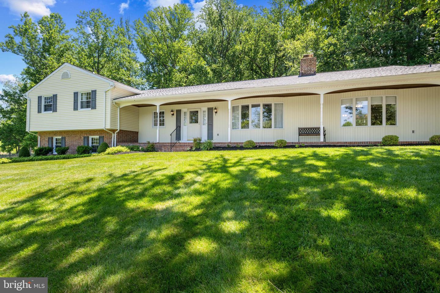 6 Stonehurst Rd Property Photo 1
