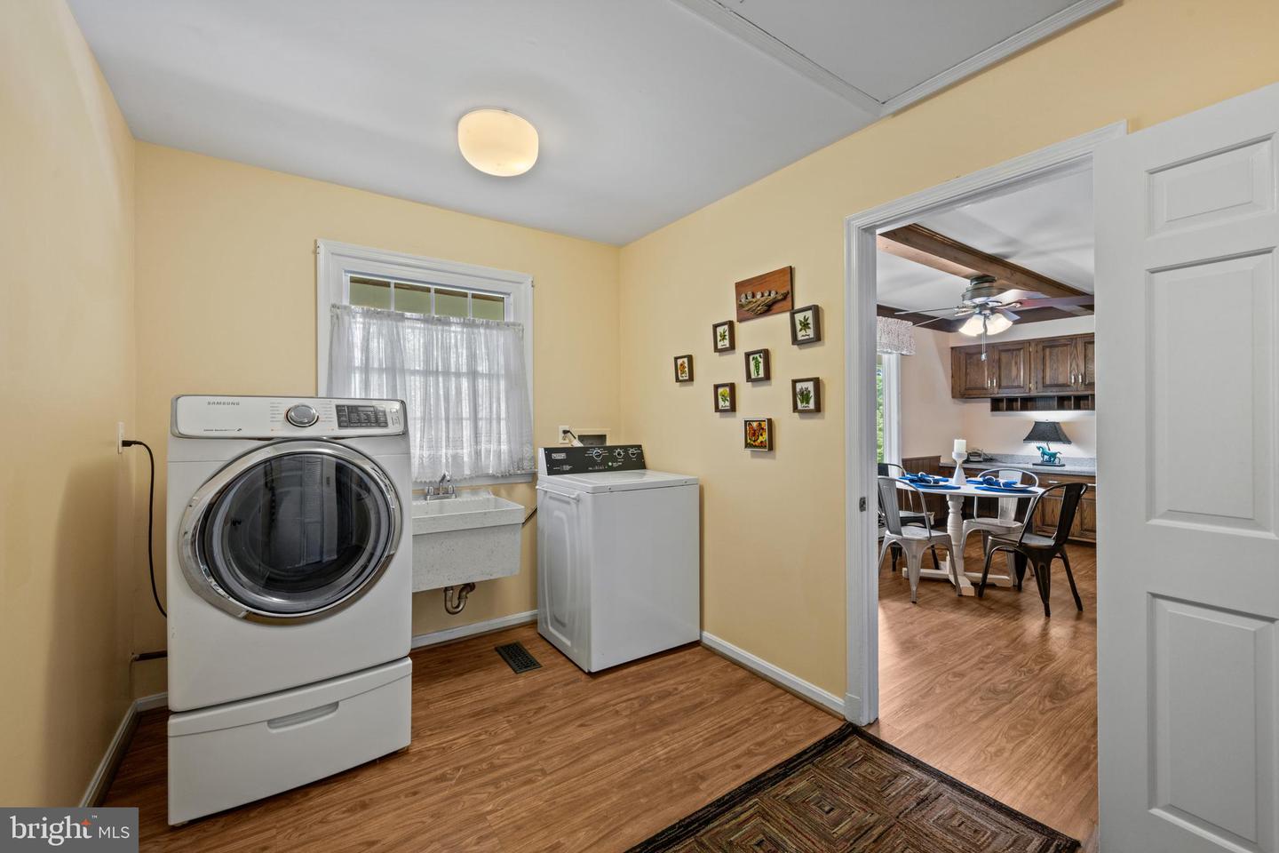 6 Stonehurst Rd Property Photo 8