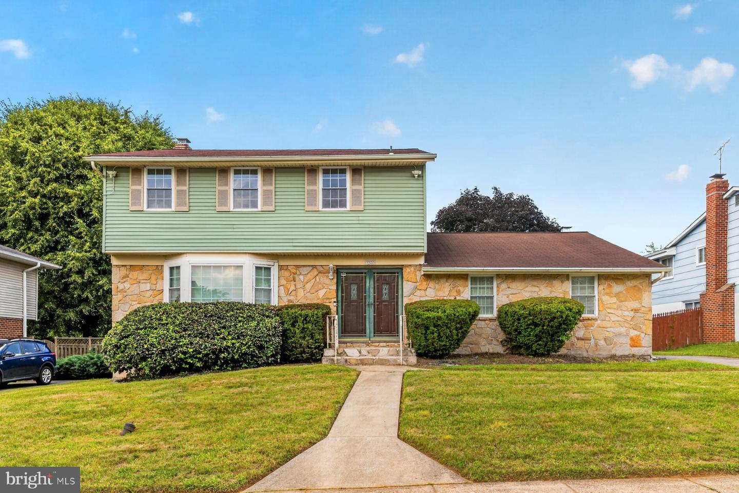 9922 Hoyt Cir Property Photo 1