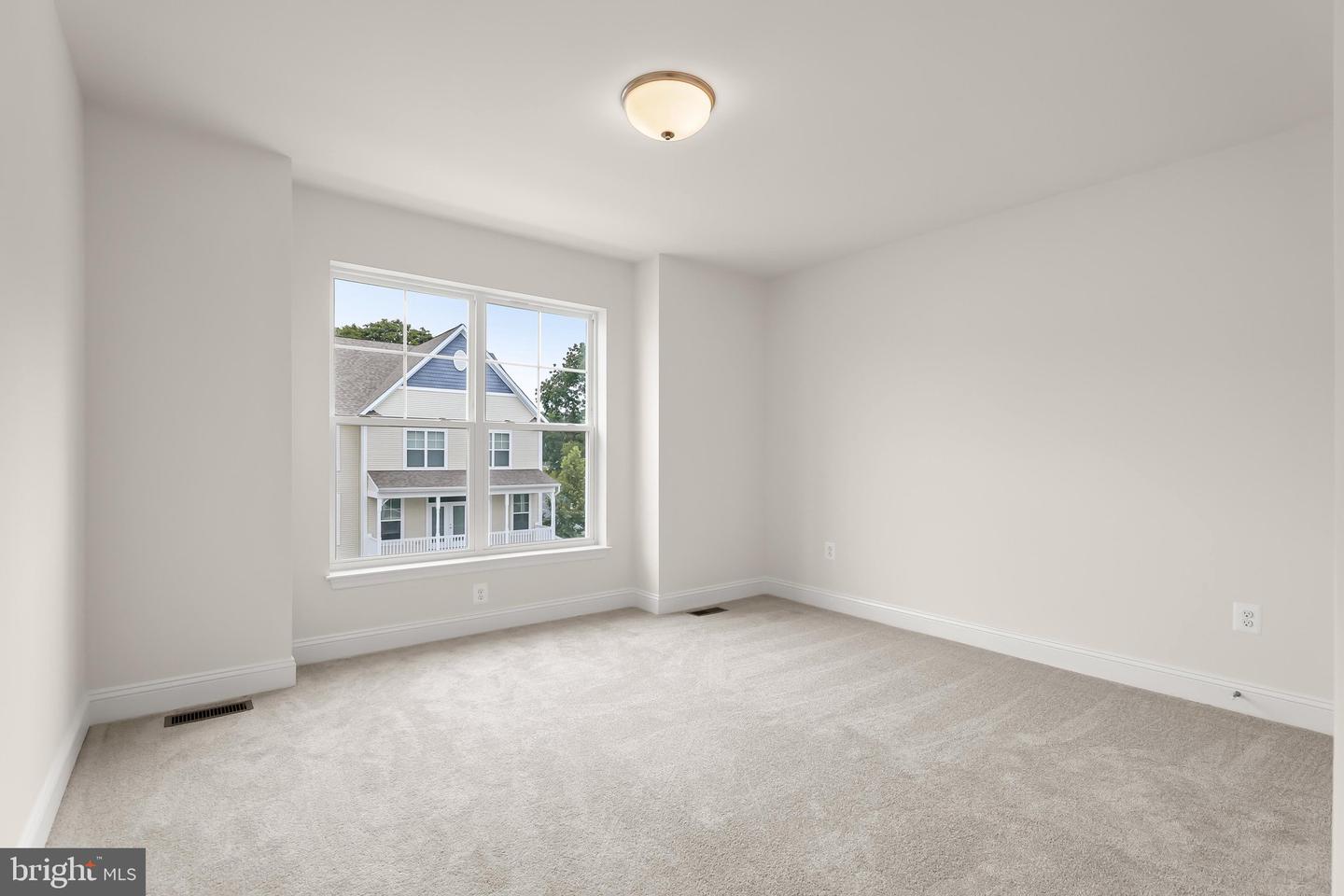 3 Greensborough Rd Property Photo 21
