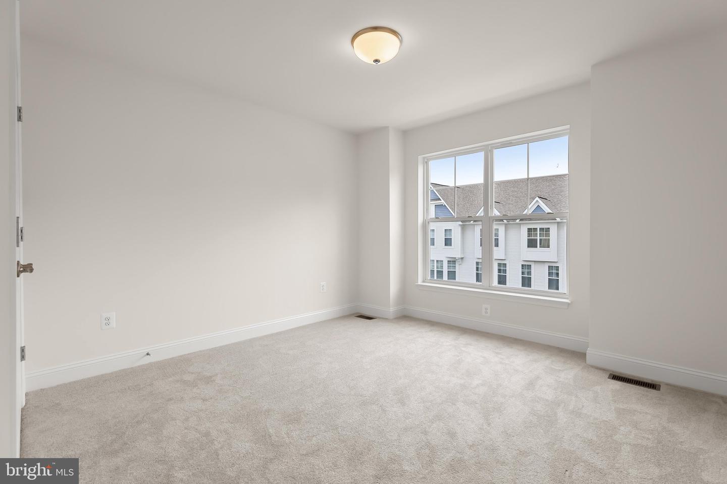 3 Greensborough Rd Property Photo 23