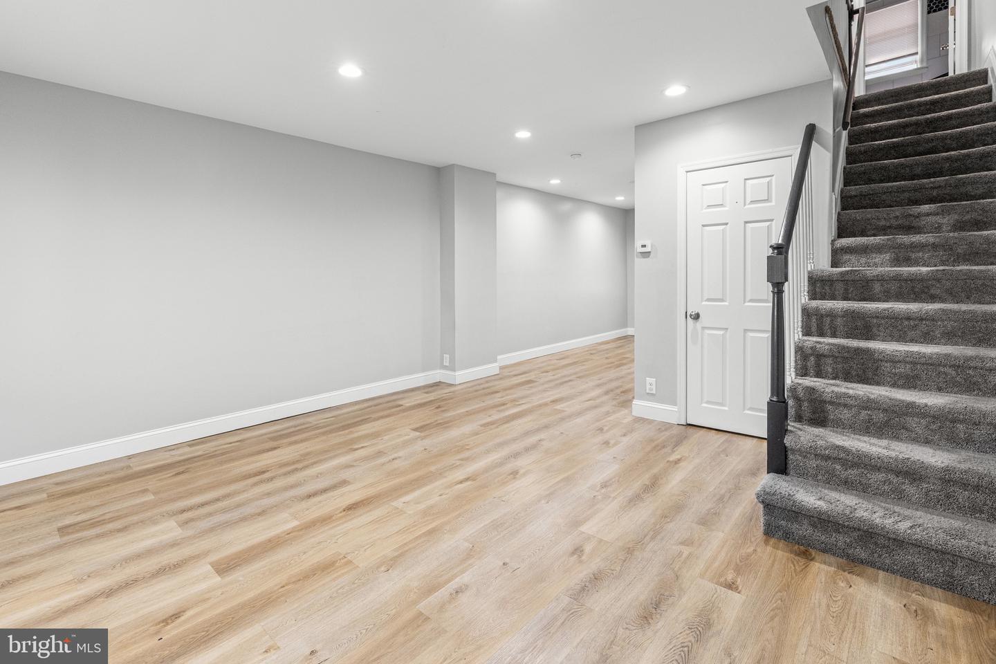 2203 Redthorn Rd Property Photo 5