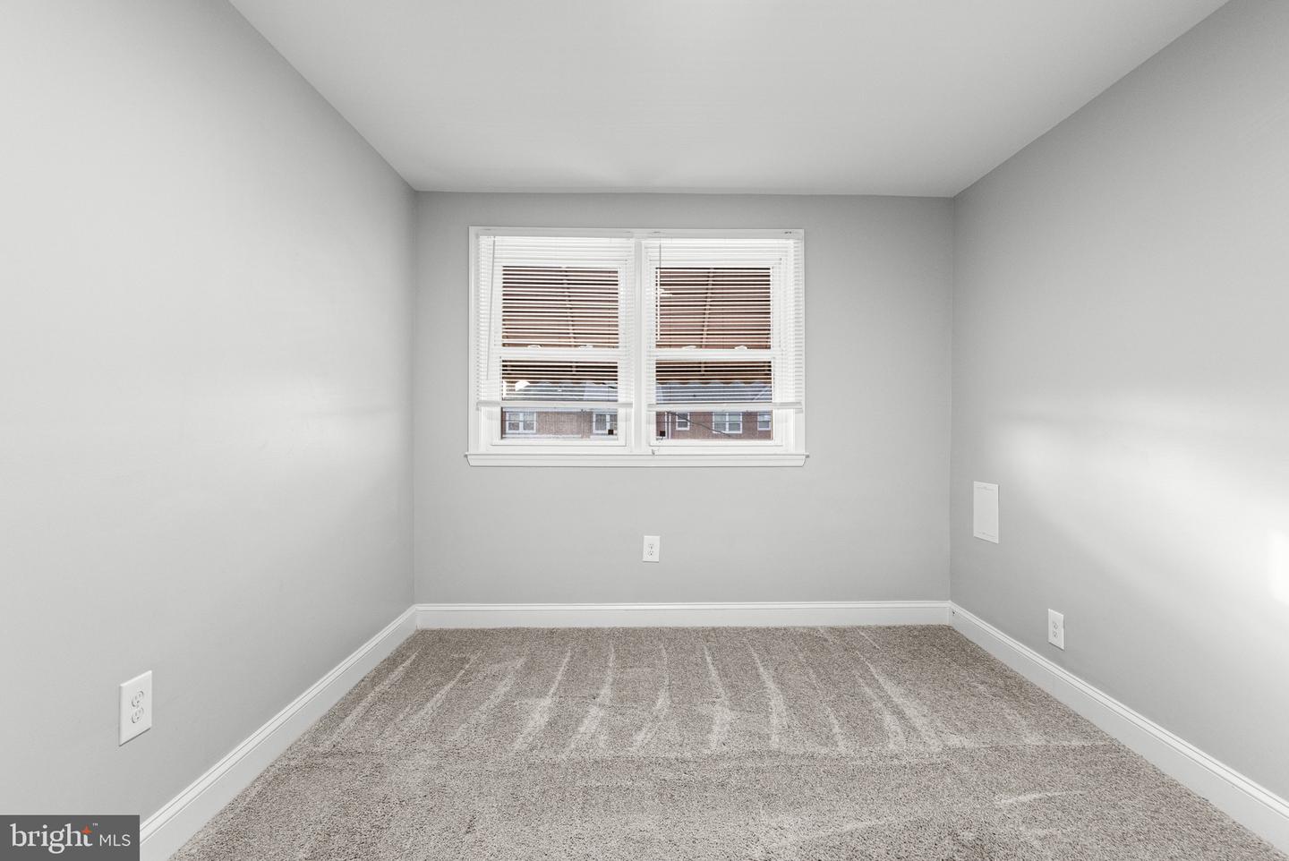 2203 Redthorn Rd Property Photo 11