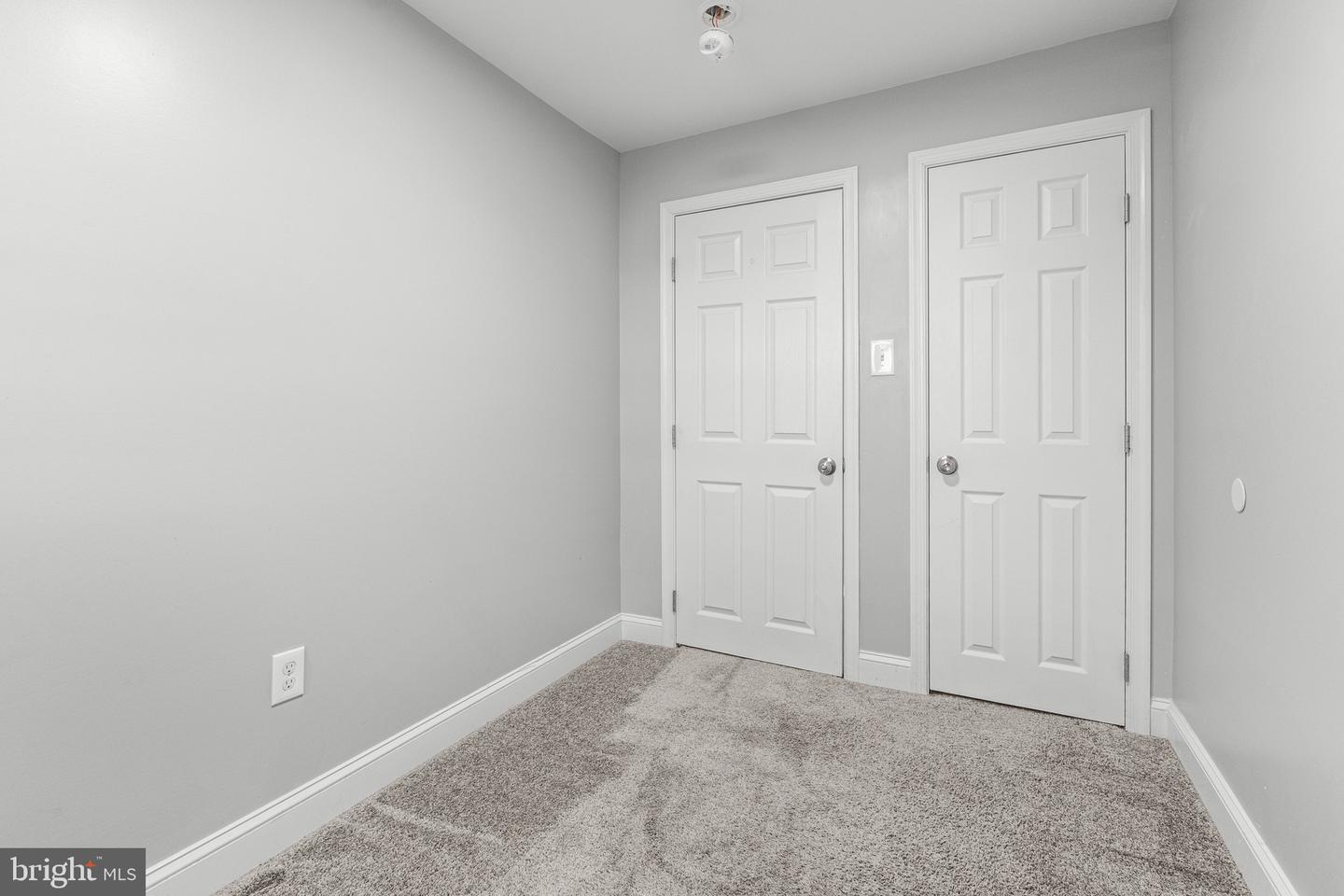 2203 Redthorn Rd Property Photo 14