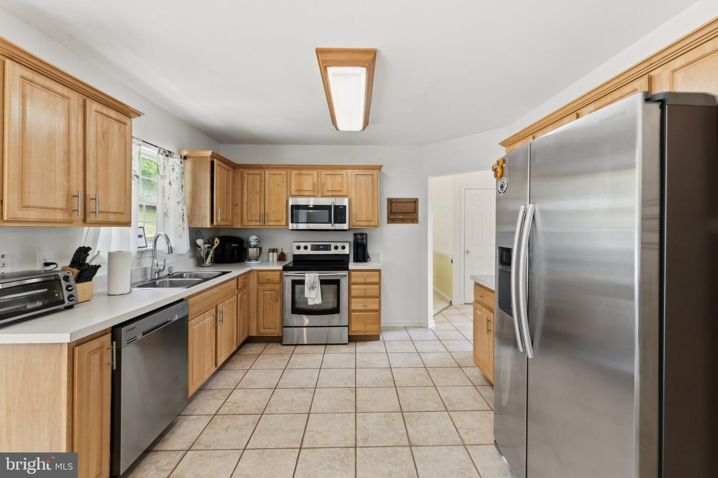 18 Coral Bell Property Photo 9