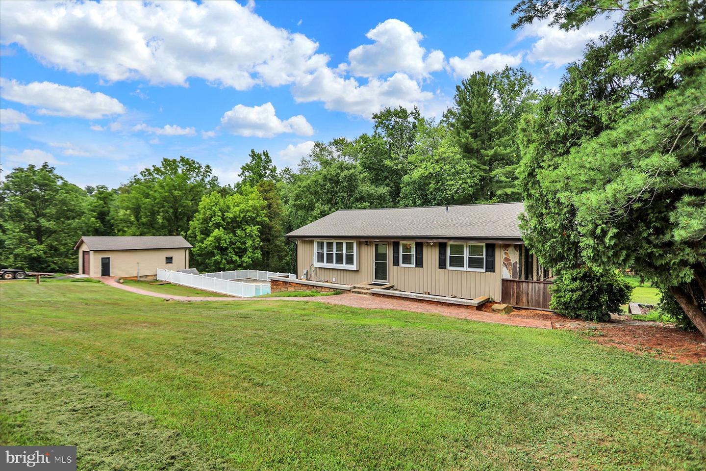 4538 Long Green Rd Property Photo 2