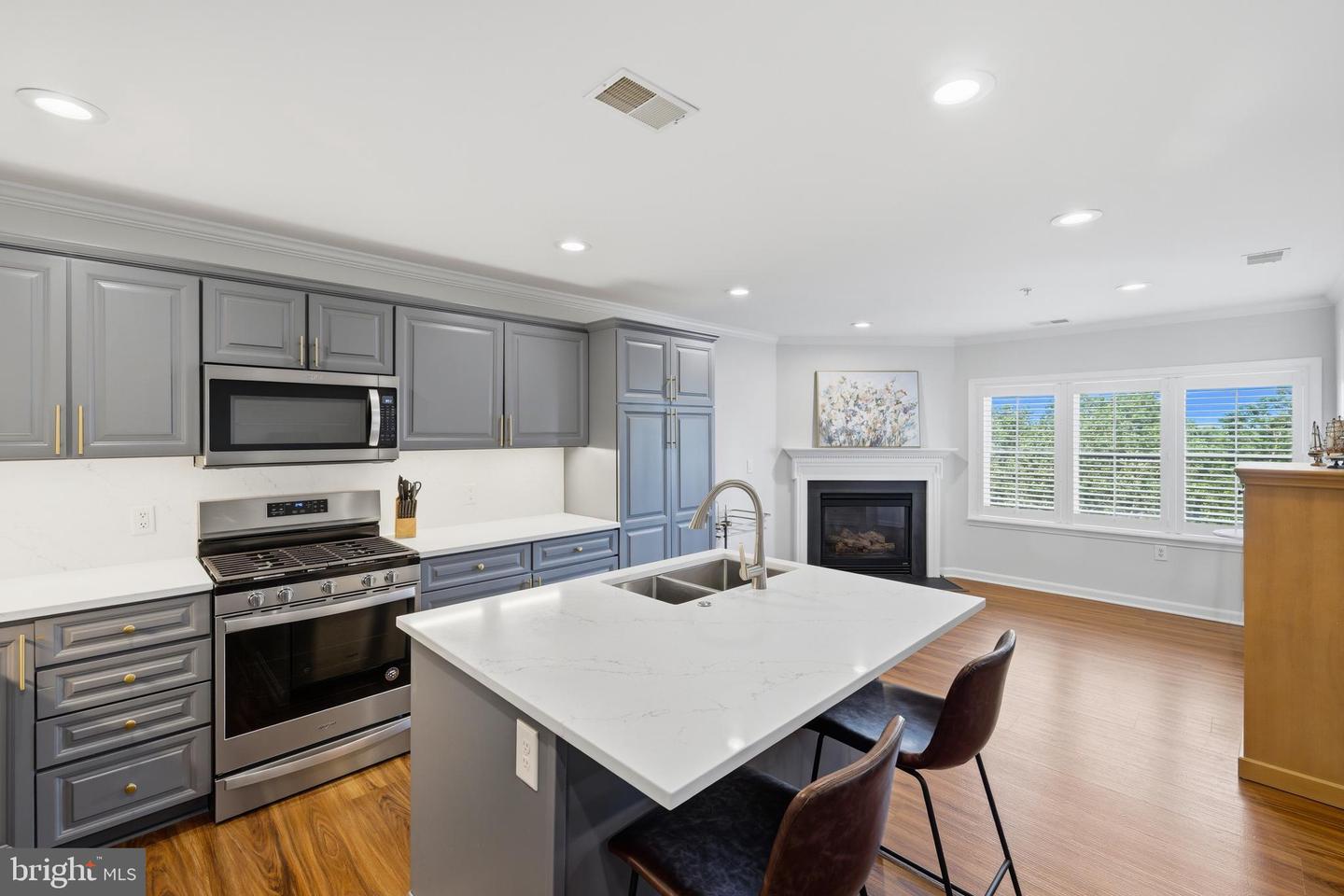 12240 Roundwood Rd #605 Property Photo 6