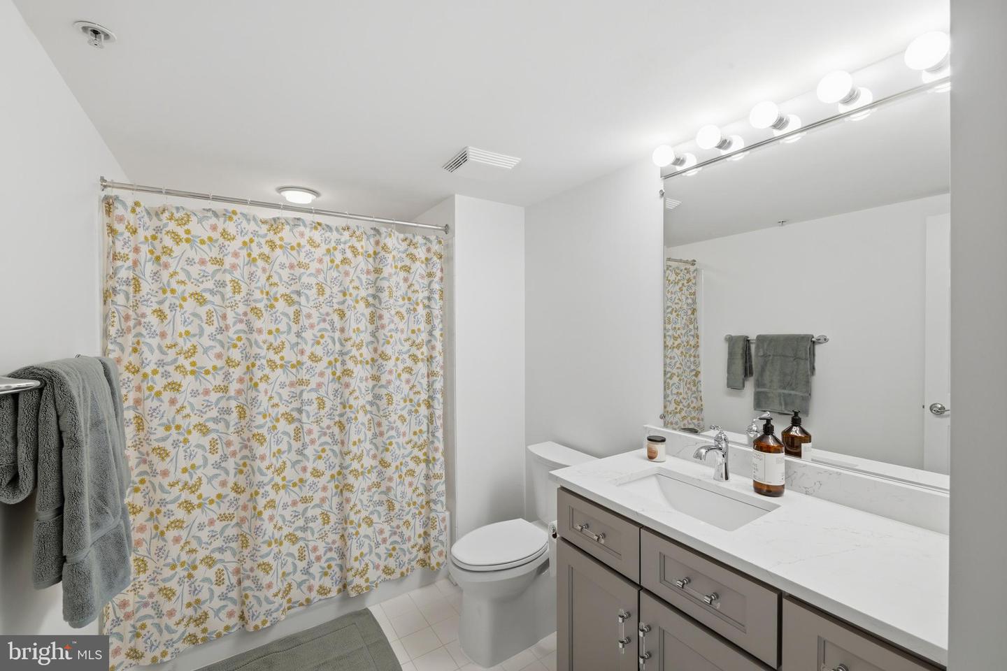12240 Roundwood Rd #605 Property Photo 21