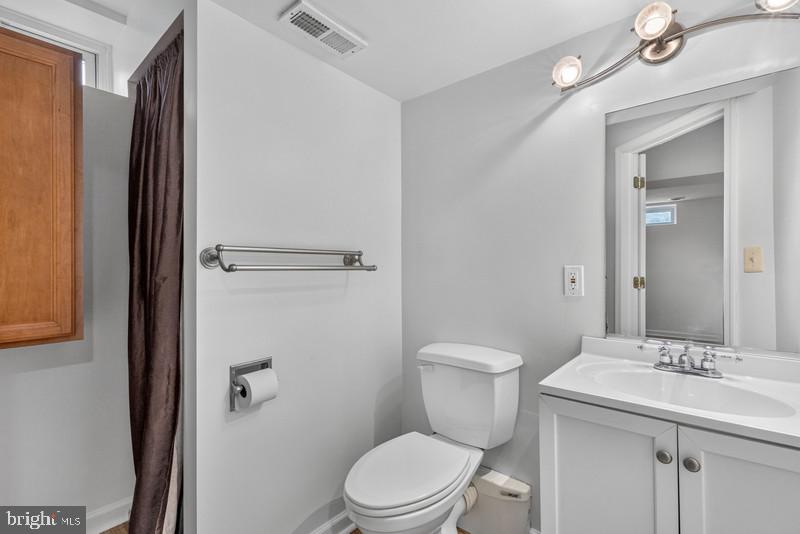16938 Flickerwood Rd Property Photo 25