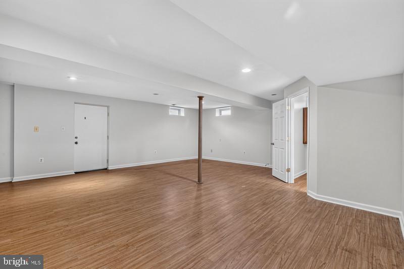16938 Flickerwood Rd Property Photo 26