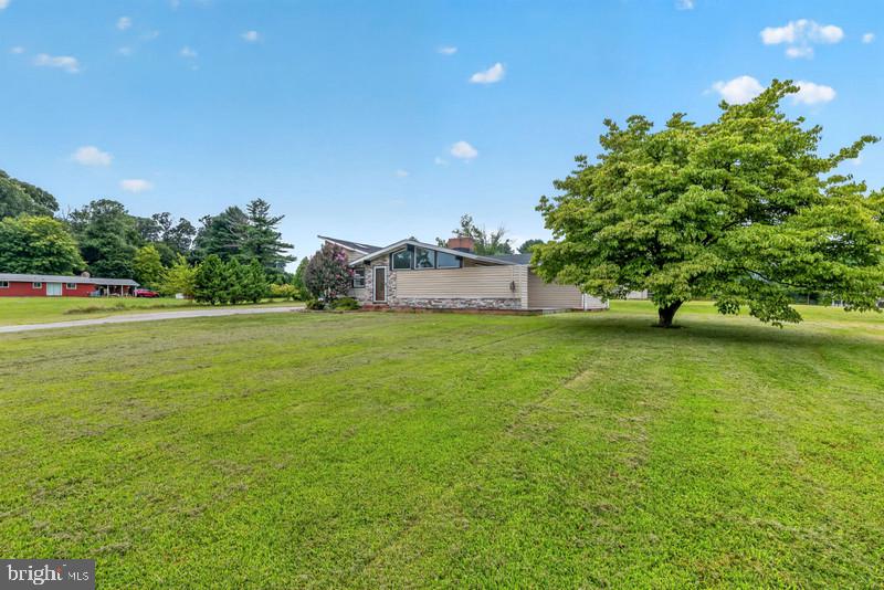 16938 Flickerwood Rd Property Photo 32
