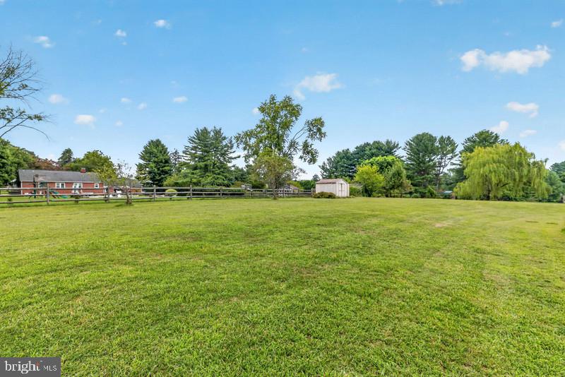 16938 Flickerwood Rd Property Photo 34