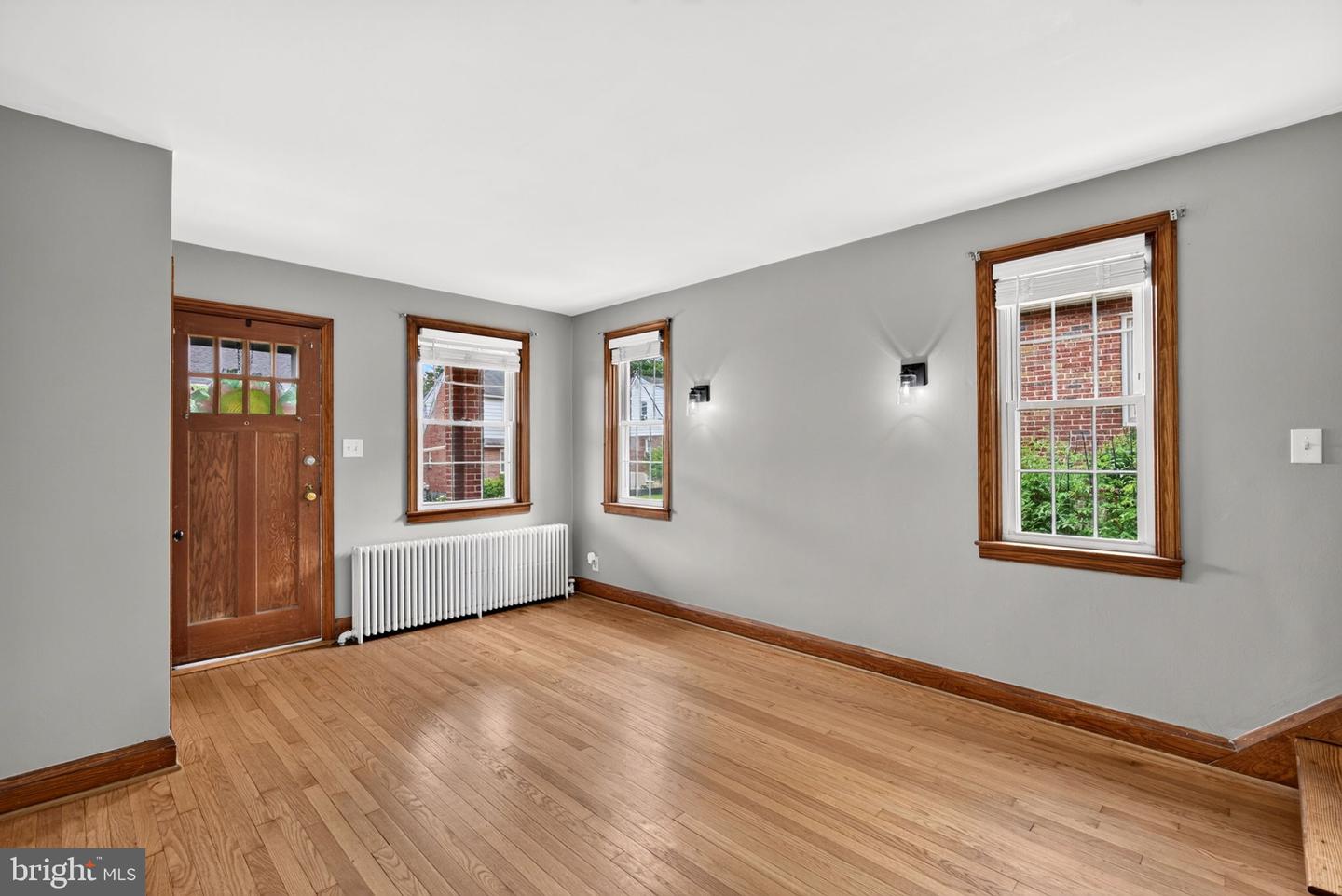 104 W Elm Ave Property Photo 2