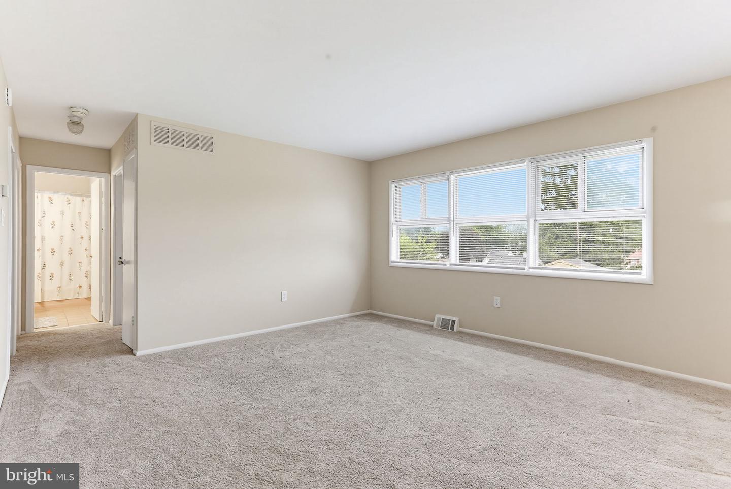 218 Timber Grove Rd Property Photo 2