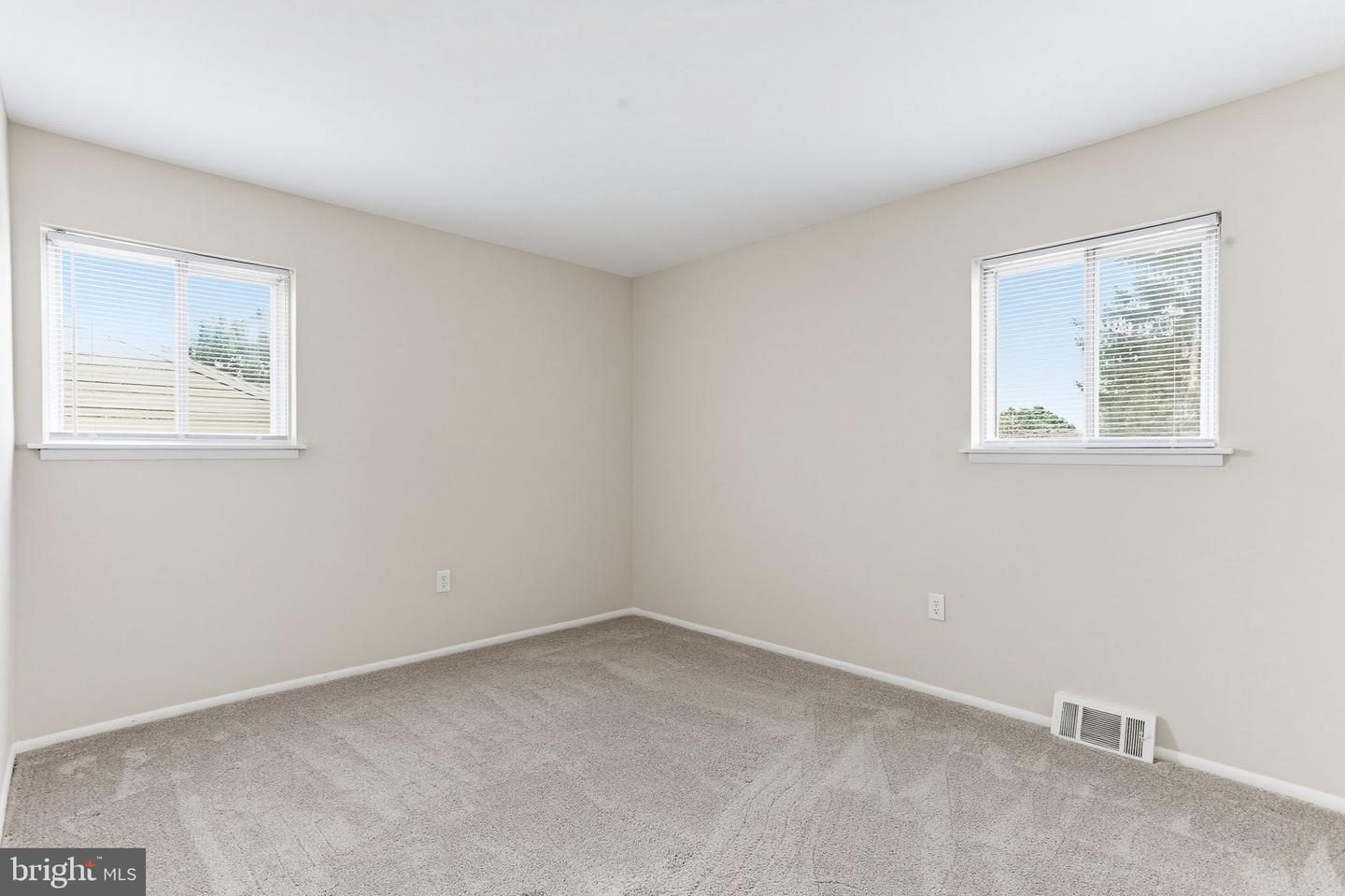 218 Timber Grove Rd Property Photo 13