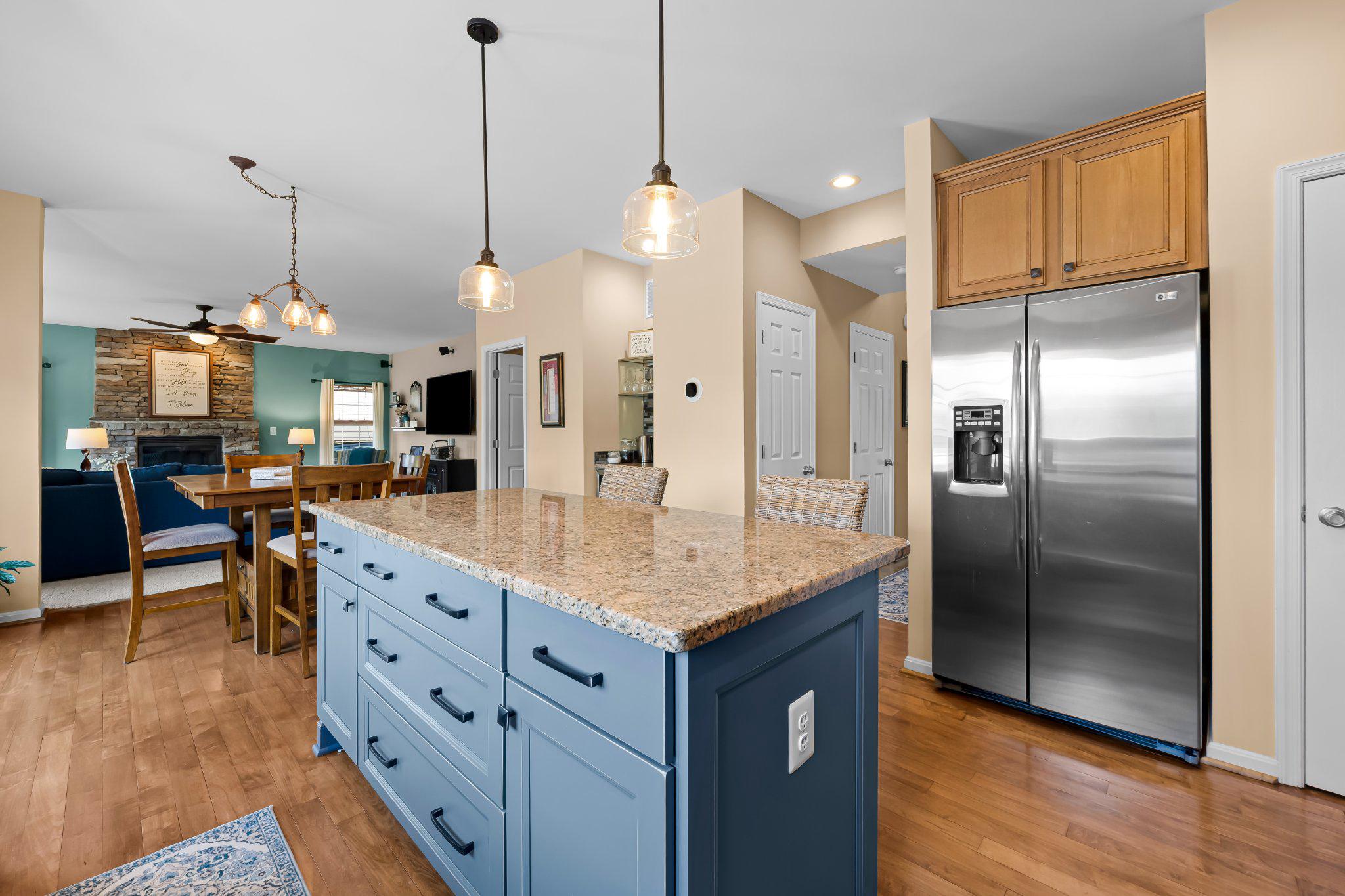 5017 Autumn Glow Way Property Photo 4