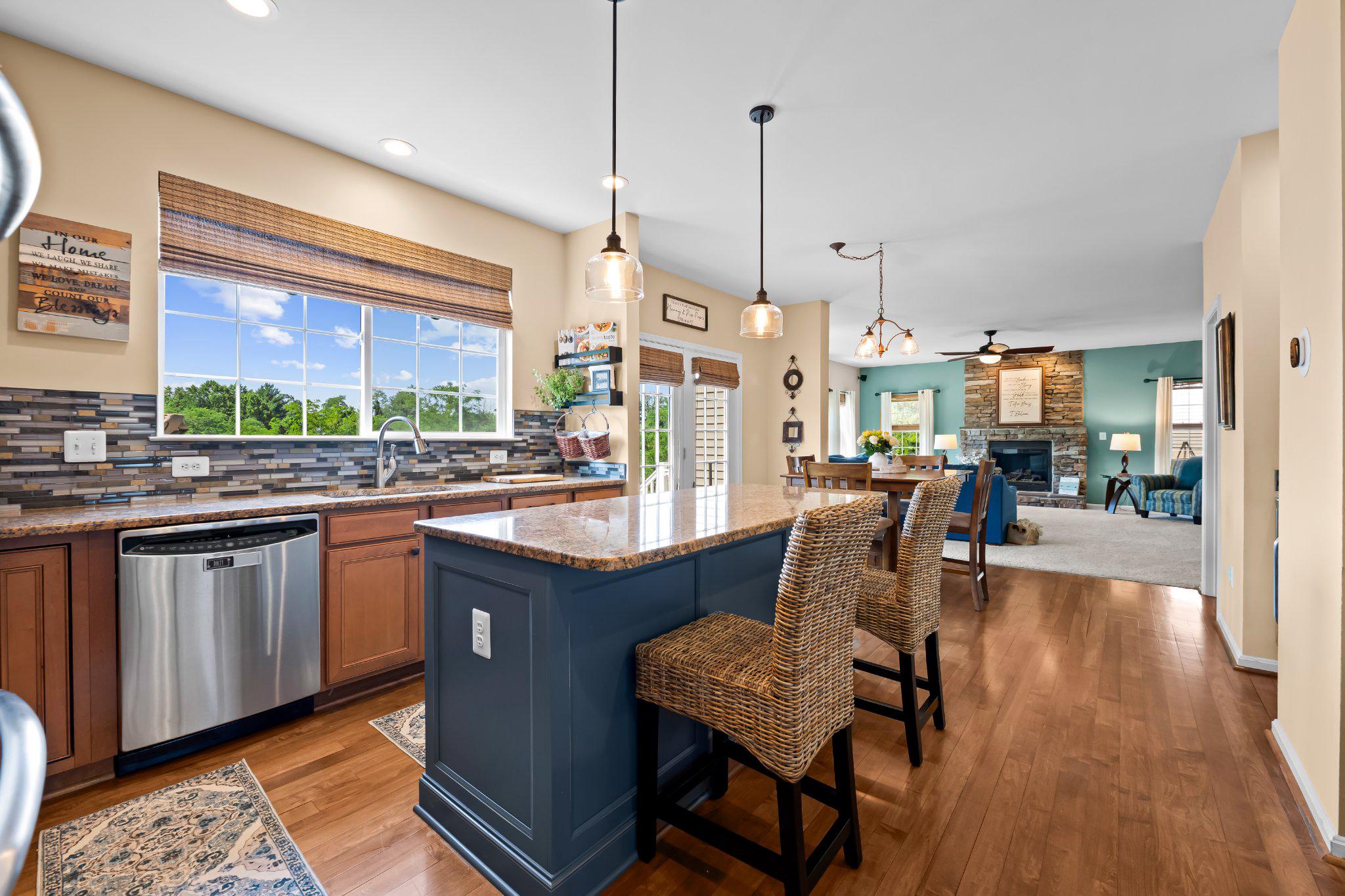 5017 Autumn Glow Way Property Photo 5
