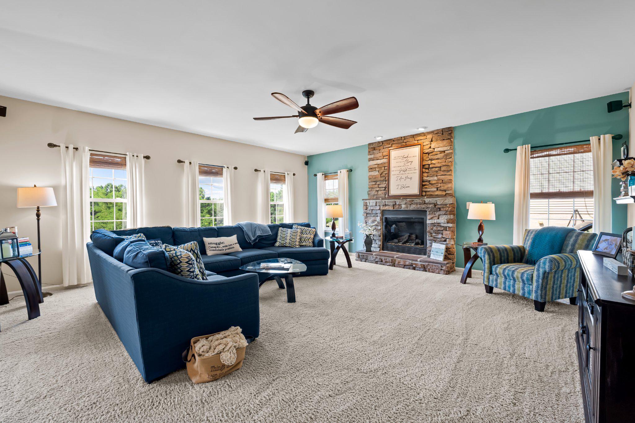 5017 Autumn Glow Way Property Photo 8