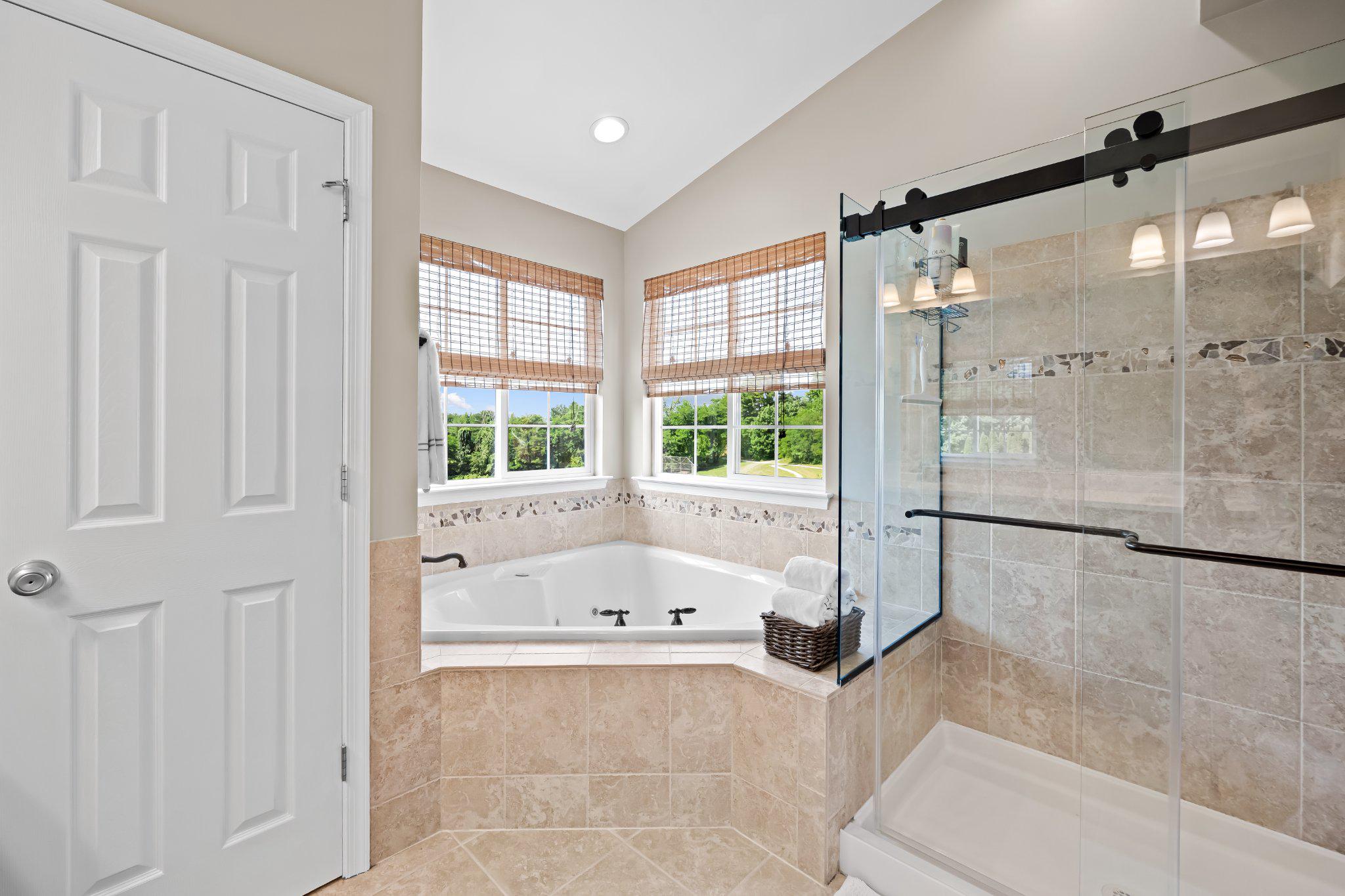 5017 Autumn Glow Way Property Photo 25