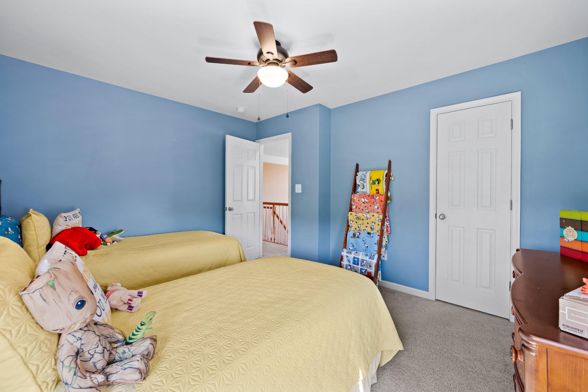 5017 Autumn Glow Way Property Photo 27