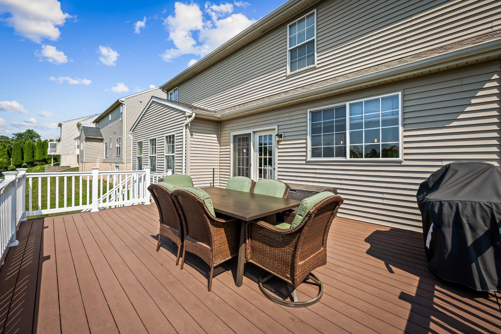 5017 Autumn Glow Way Property Photo 40