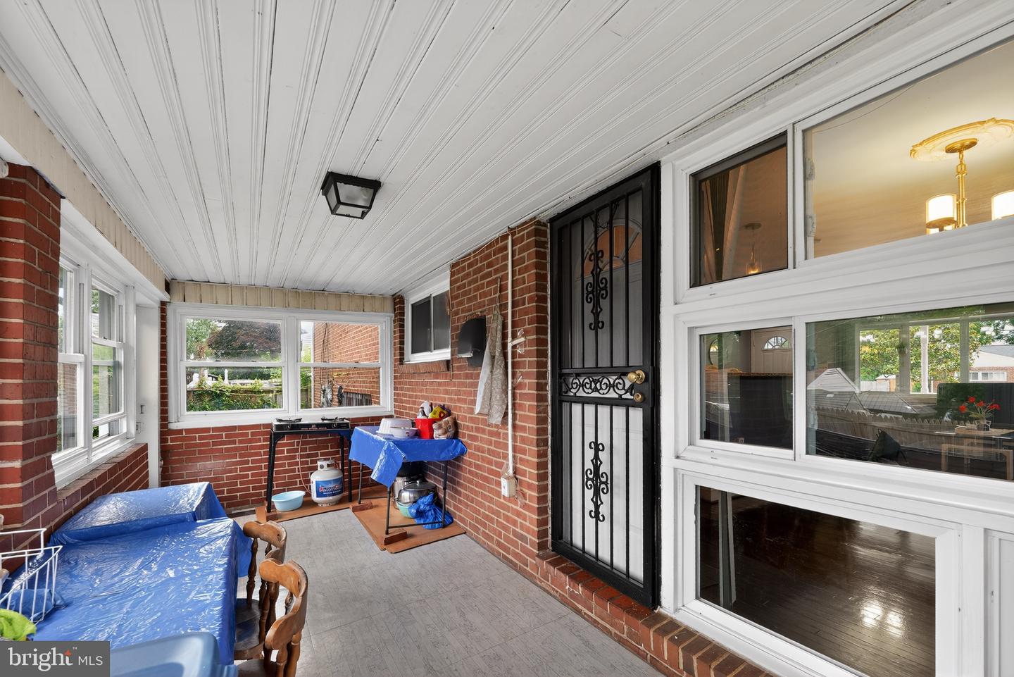 5909 Charnwood Rd Property Photo 4