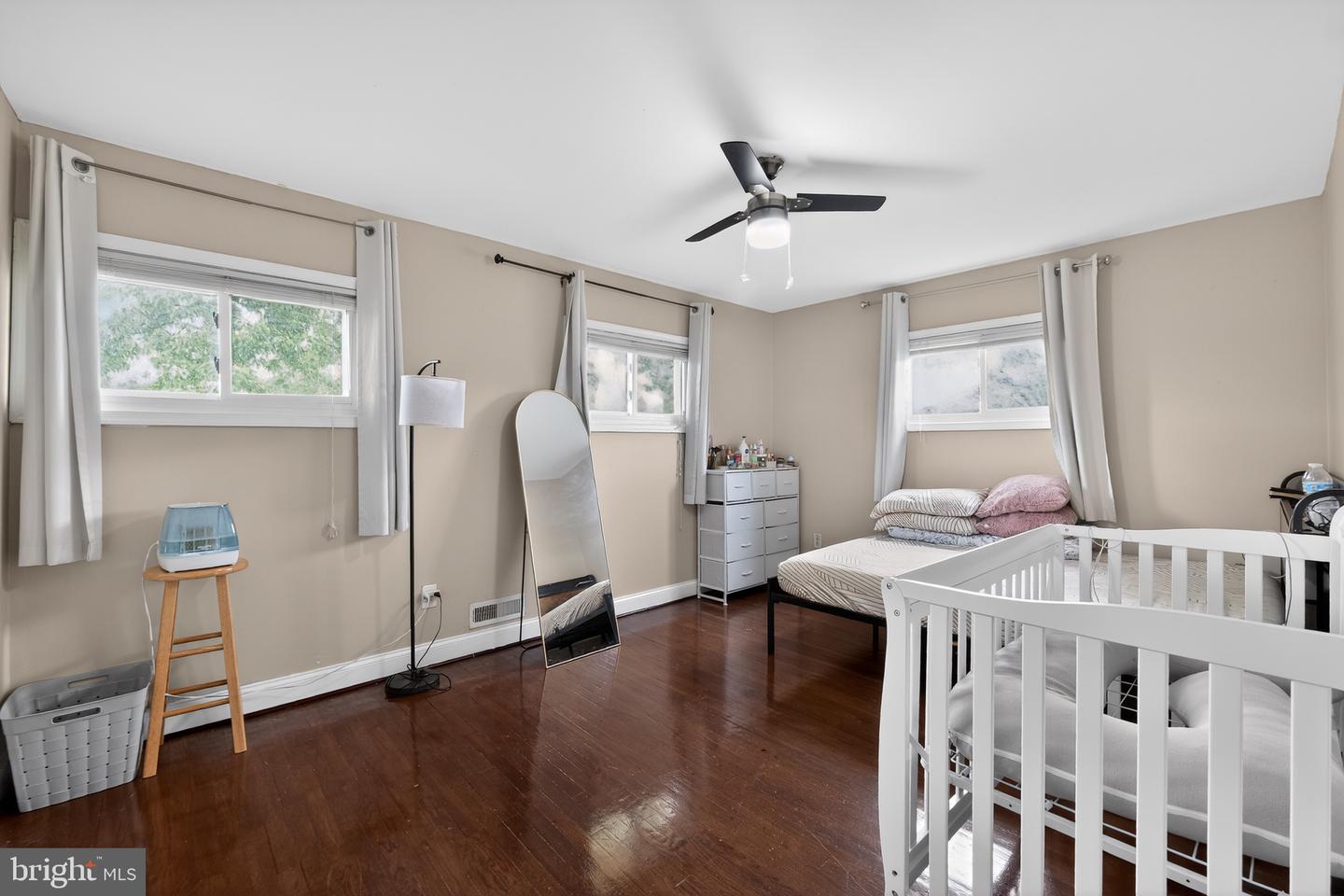 5909 Charnwood Rd Property Photo 21