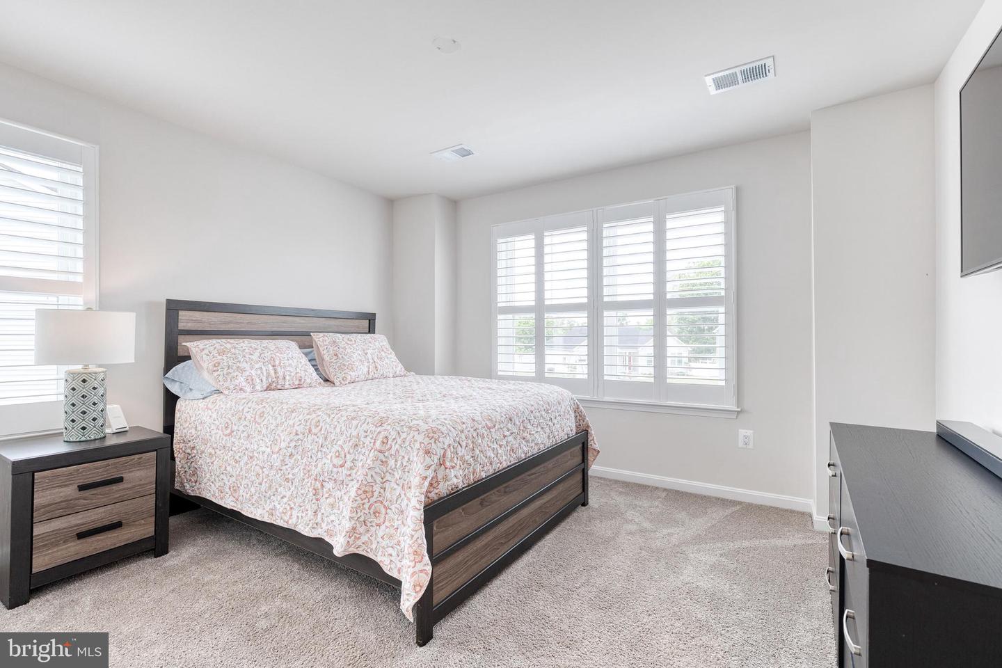 5701 Charlies Way Property Photo 32