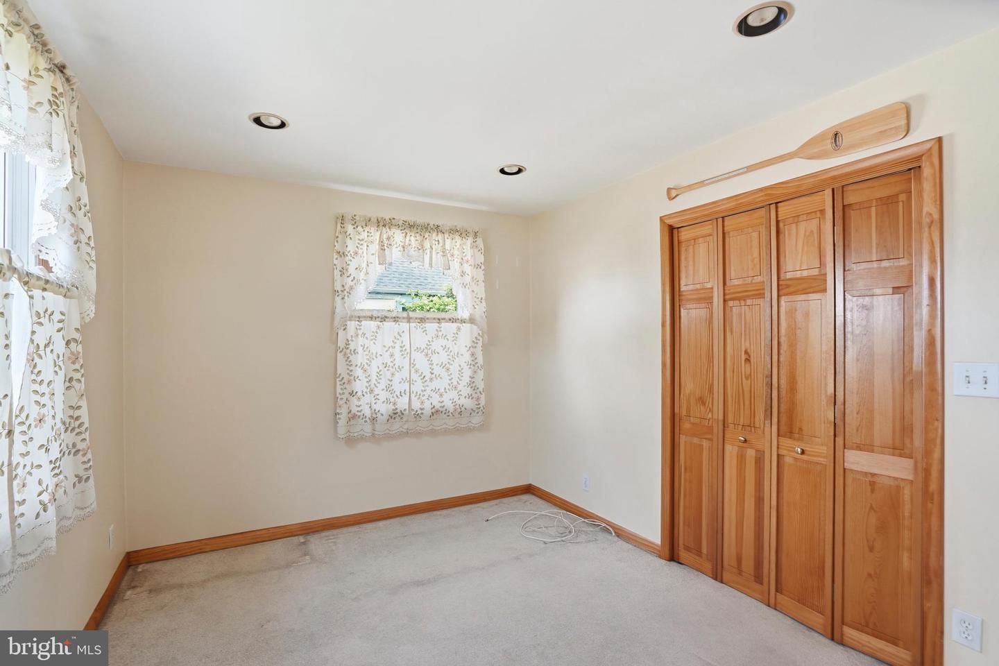 8240 Longpoint Rd Property Photo 6