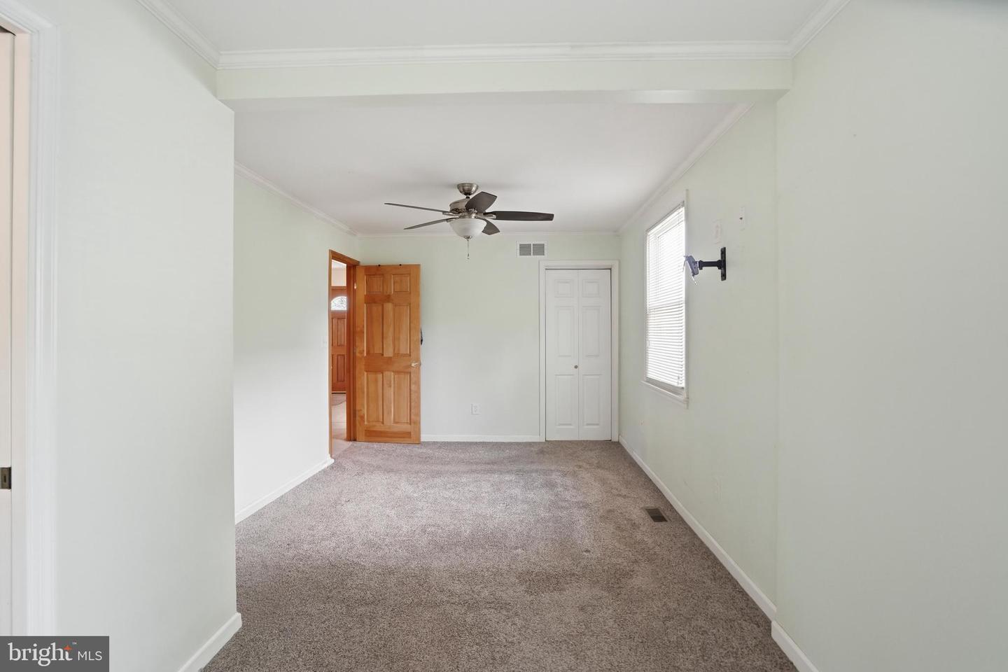 8240 Longpoint Rd Property Photo 17