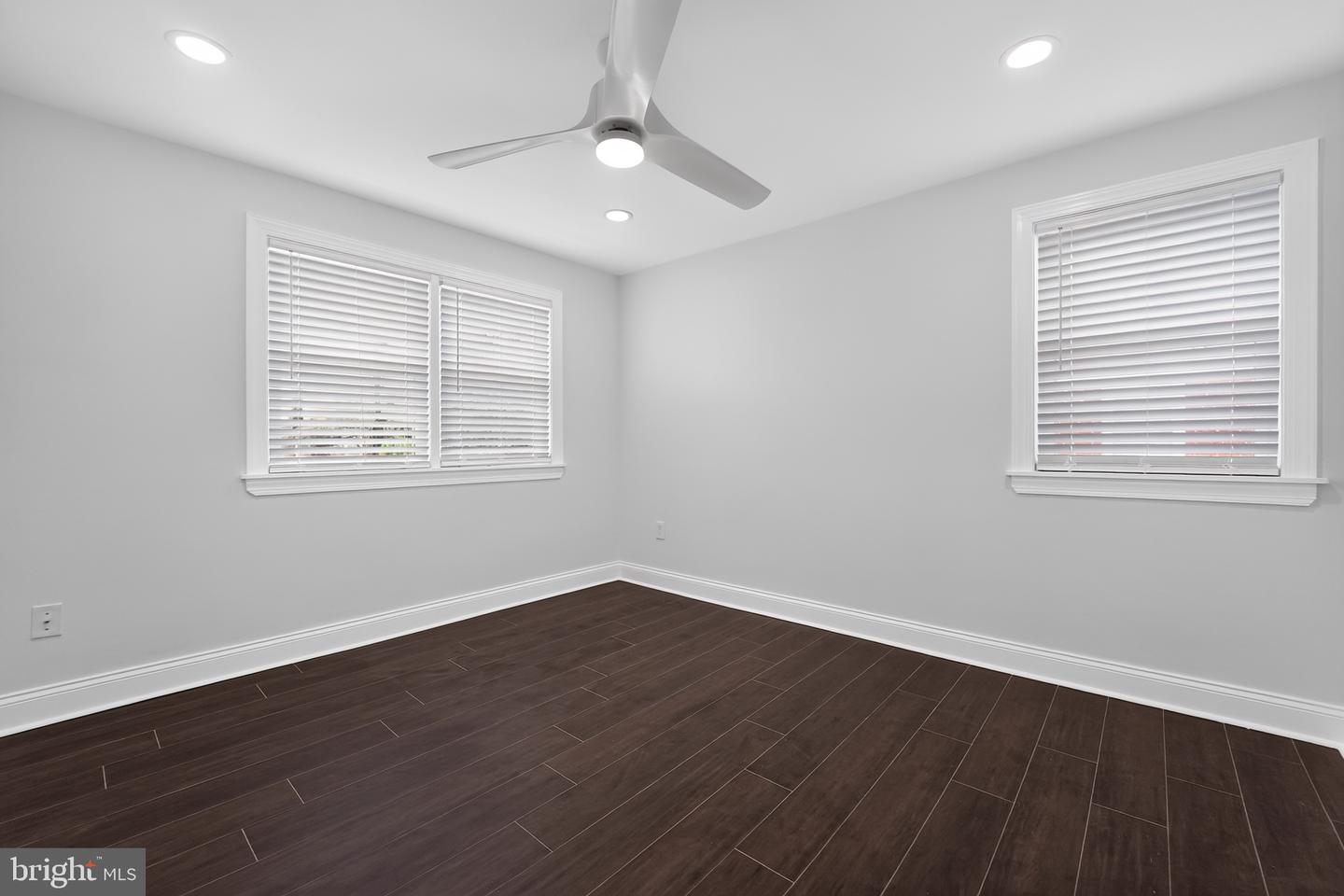 2128 Redthorn Property Photo 10