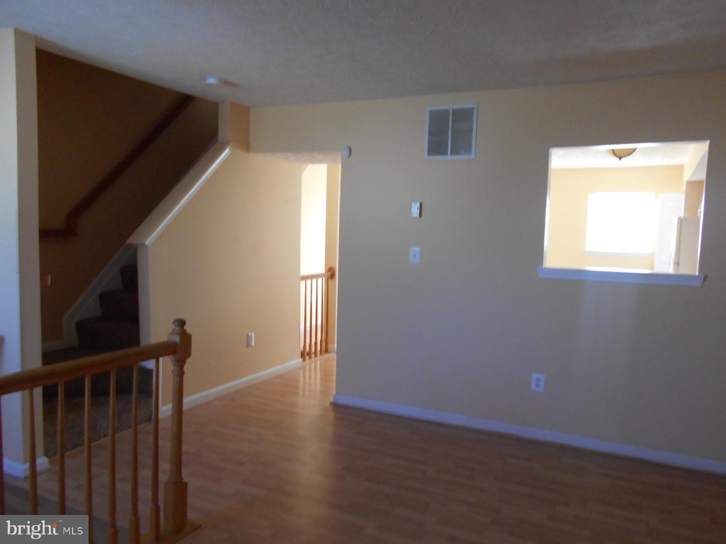 2701 Claybrooke Dr Property Photo 6