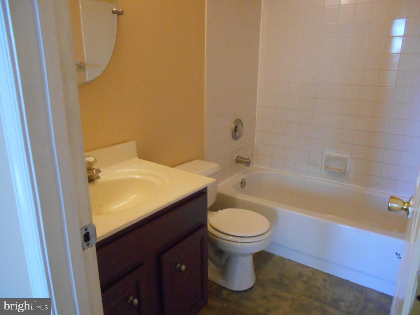 2701 Claybrooke Dr Property Photo 25