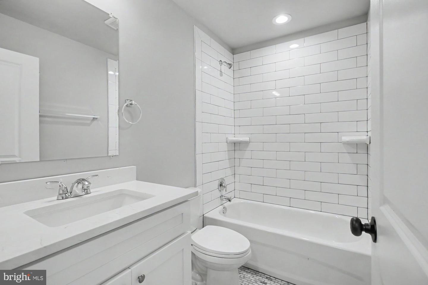7501 Riddle Ave Property Photo 27
