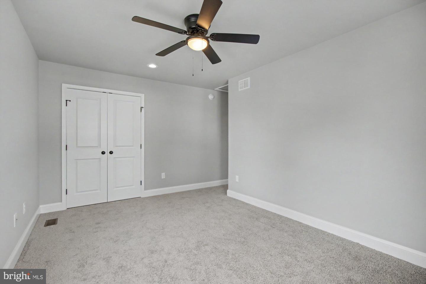 7501 Riddle Ave Property Photo 32