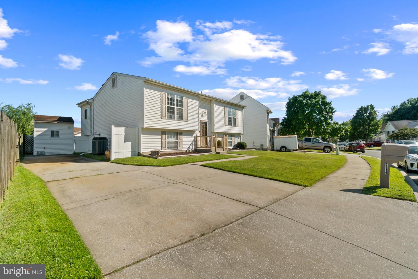 7113 Olivia Rd Property Photo 1