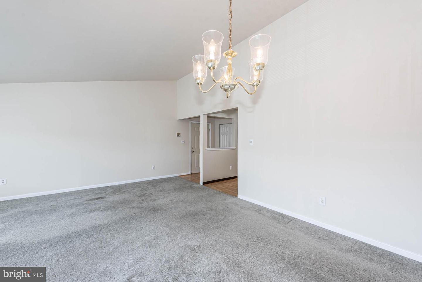 2 Rumford Dr #304 Property Photo 6