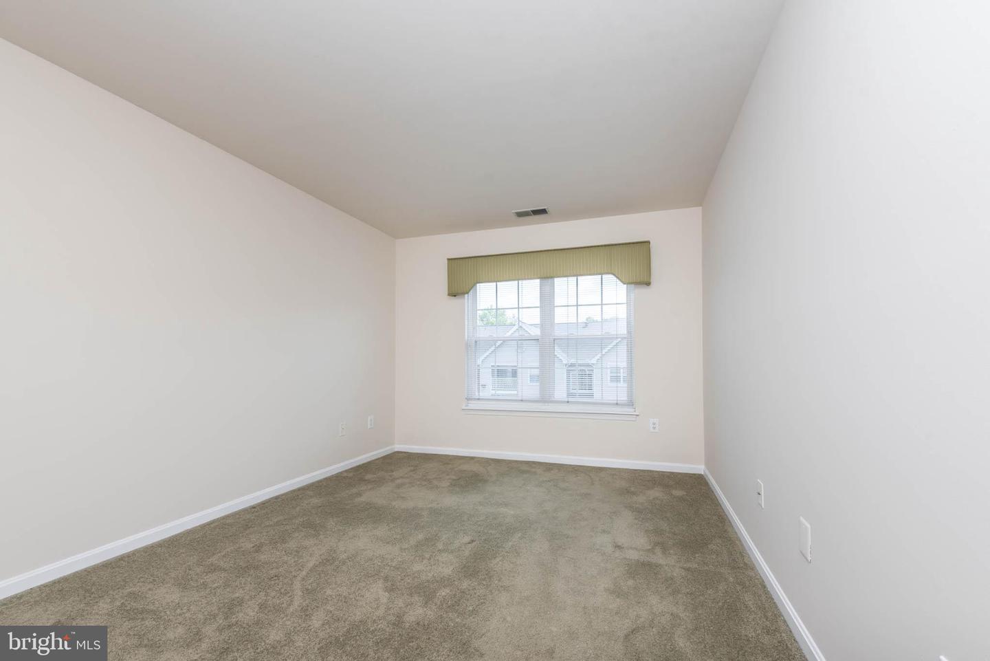 2 Rumford Dr #304 Property Photo 18