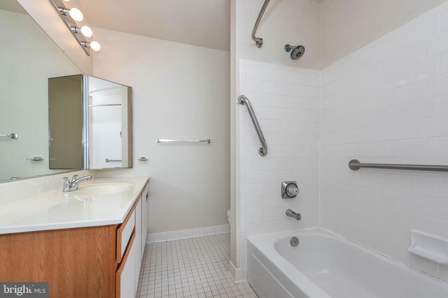 2 Rumford Dr #304 Property Photo 20