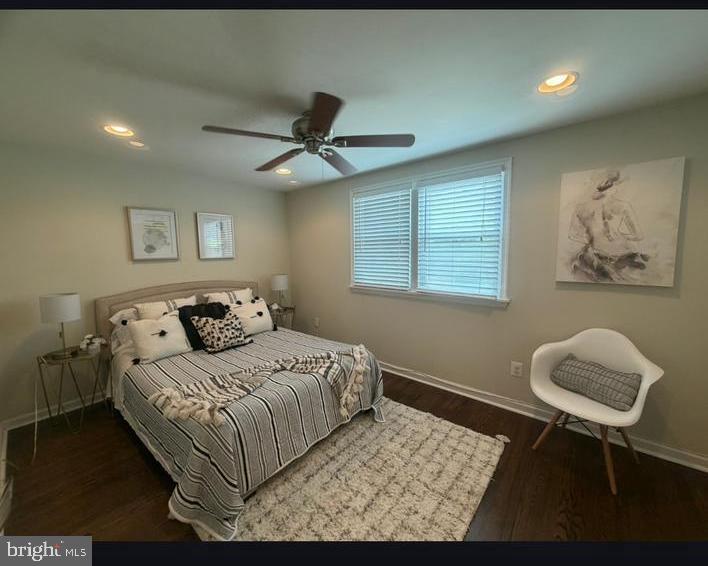 615 47th St Property Photo 18
