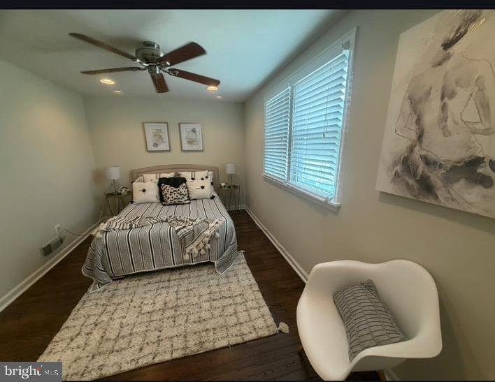 615 47th St Property Photo 19