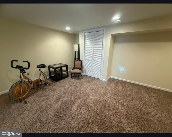 615 47th St Property Photo 29
