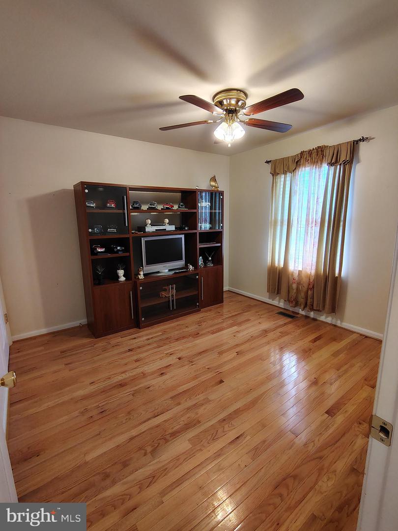 2424 Golupski Rd Property Photo 13
